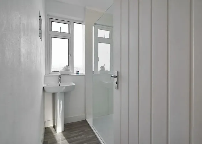 Apartman The Emerald - 6 Beds - Contractors - Free Parking Bristol